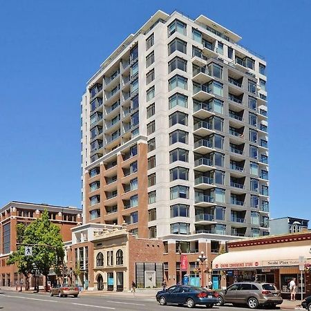 Modern 2 Bedroom Ocean Views Victoria Downtown Free Parking Exterior photo